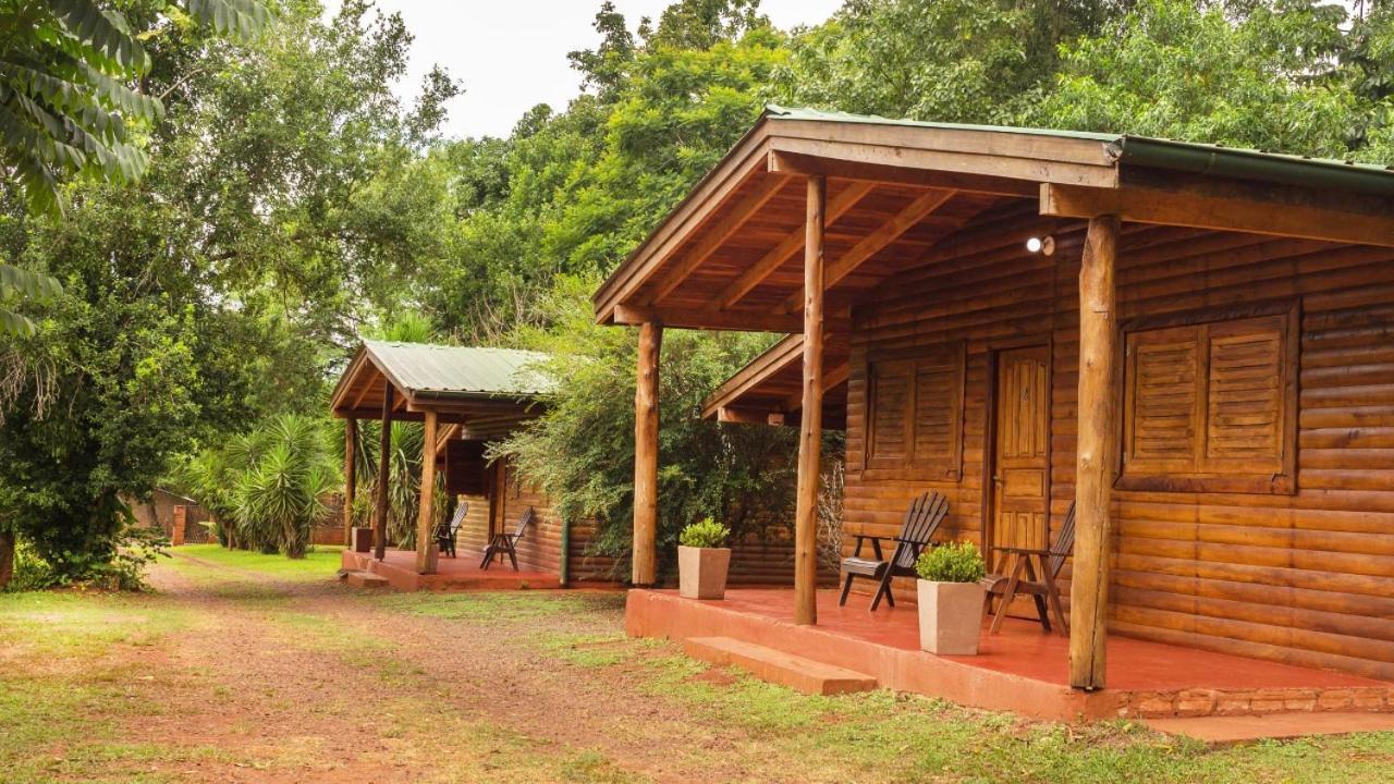 Cabanas Soltame Carnaval Puerto Iguazú Eksteriør billede
